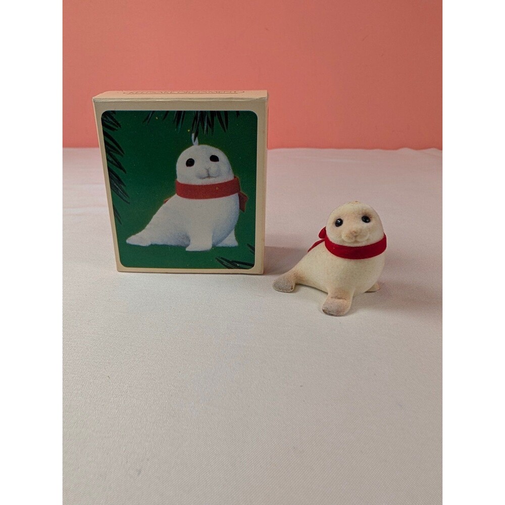Vintage Hallmark Keepsake Christmas Ornament Snowy Seal 1984